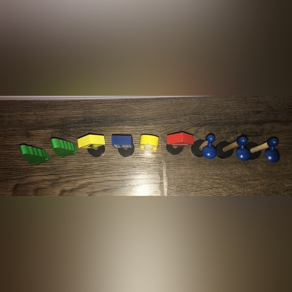 9 Piece Wooden Train Track Accessories Lot - Picture 2 of 4